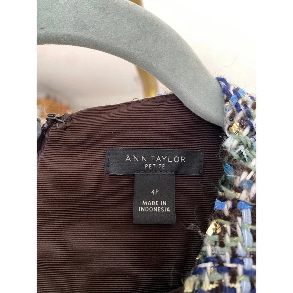 Ann Taylor Petite Tweed Mini Dress Quiet Luxury Old Money Parisian Scandi Preppy